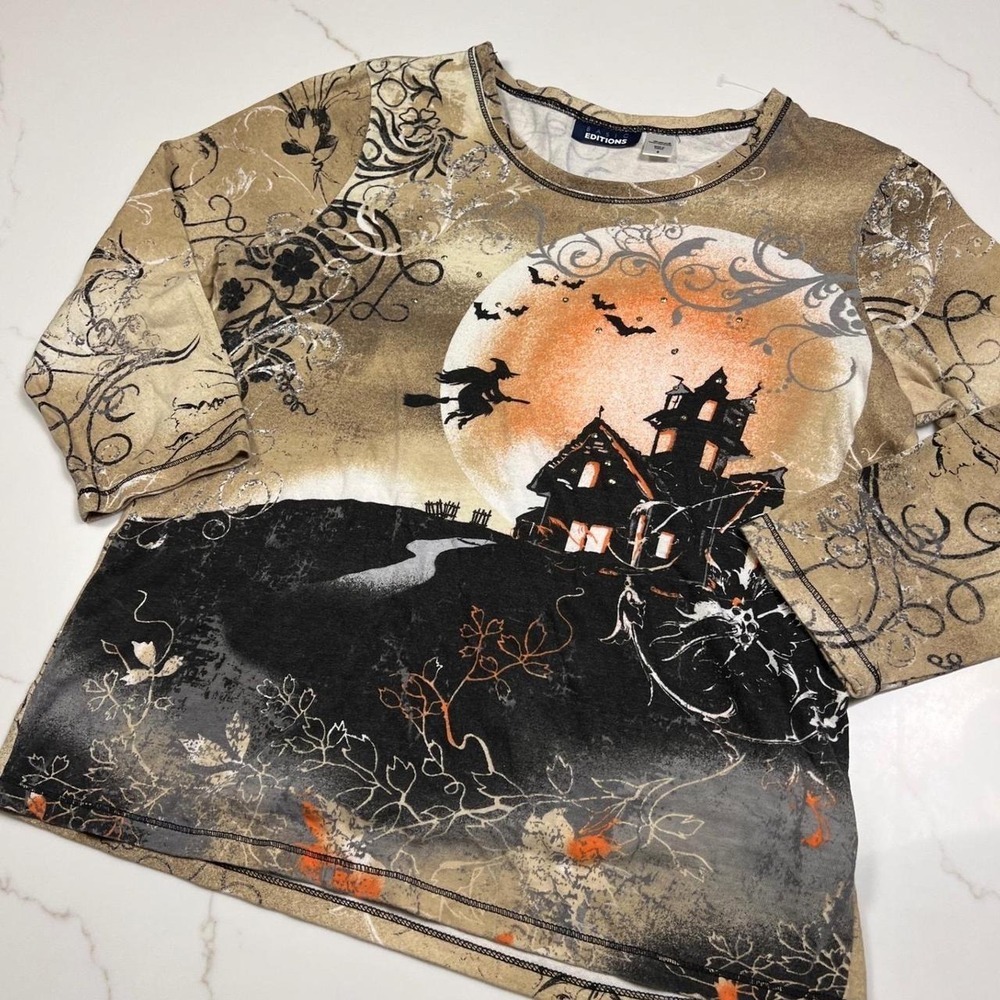 Basic Editions Halloween Witch Haunted House Graphic Shirt Small Tan Black